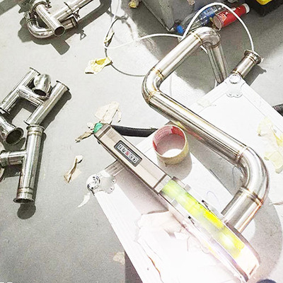 全位置环缝焊接管路工地现场施工安装不锈钢管道自动焊机焊接